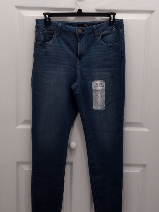 1822 Denim Size 16 Ankle Skinny Jeans NWT No Gap Waistband Stretch Mid Wash - Picture 4 of 10